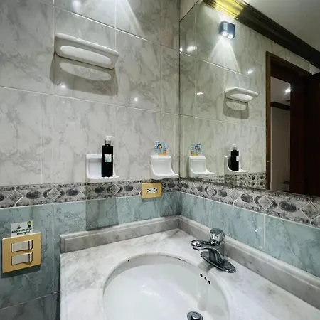 Habitación en casa particular Habitación Privada Al Frente Del Americas