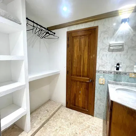 Habitación Privada Al Frente Del Americas Habitación en casa particular